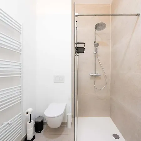 Comfortable Urban Retreat For 6 In * Antwerp