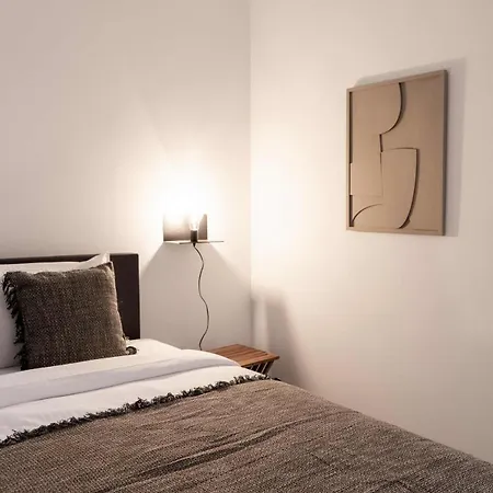 Apartment Comfortable Urban Retreat For 6 In Antwerp
