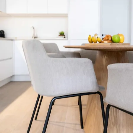 Comfortable Urban Retreat For 6 In Apartment Antwerp